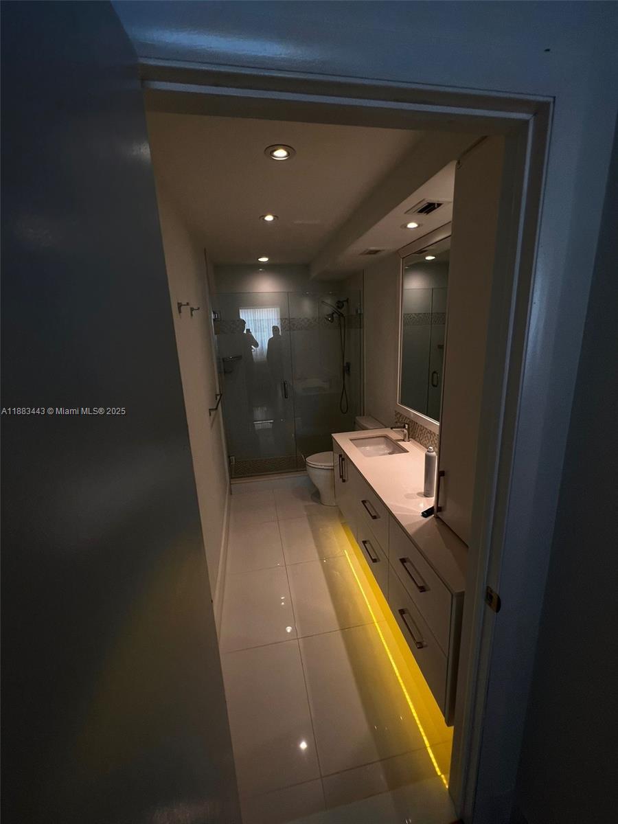 ARLEN HOUSE WEST CONDO - Residential Lease