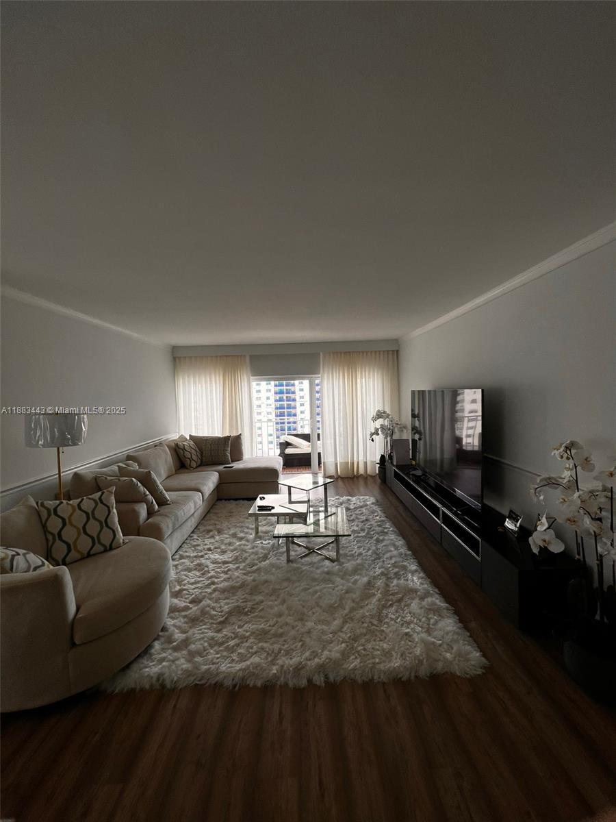 ARLEN HOUSE WEST CONDO - Residential Lease