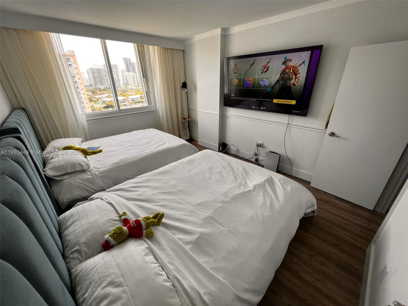 ARLEN HOUSE WEST CONDO - Residential Lease