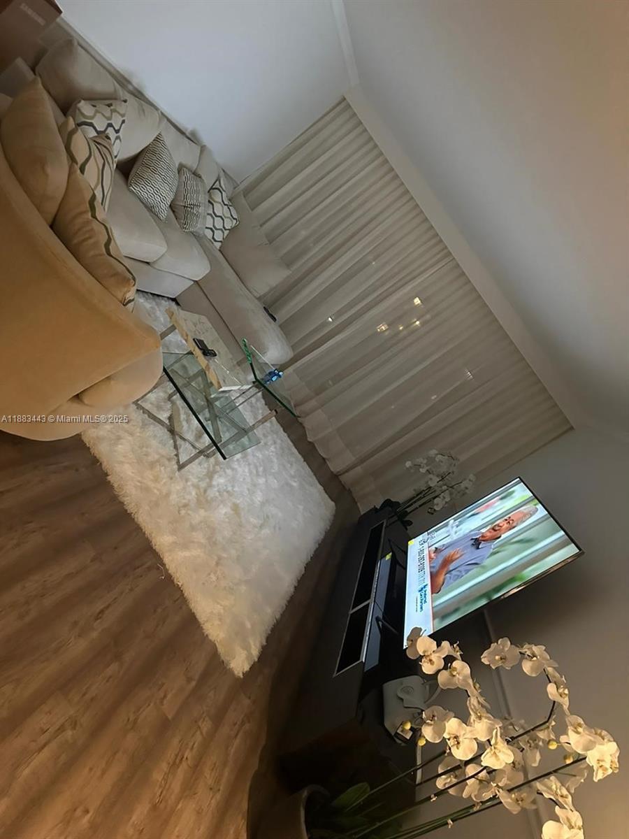 ARLEN HOUSE WEST CONDO - Residential Lease