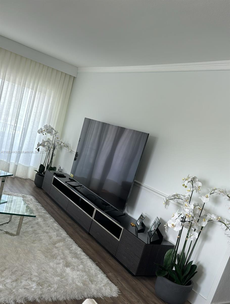 ARLEN HOUSE WEST CONDO - Residential Lease