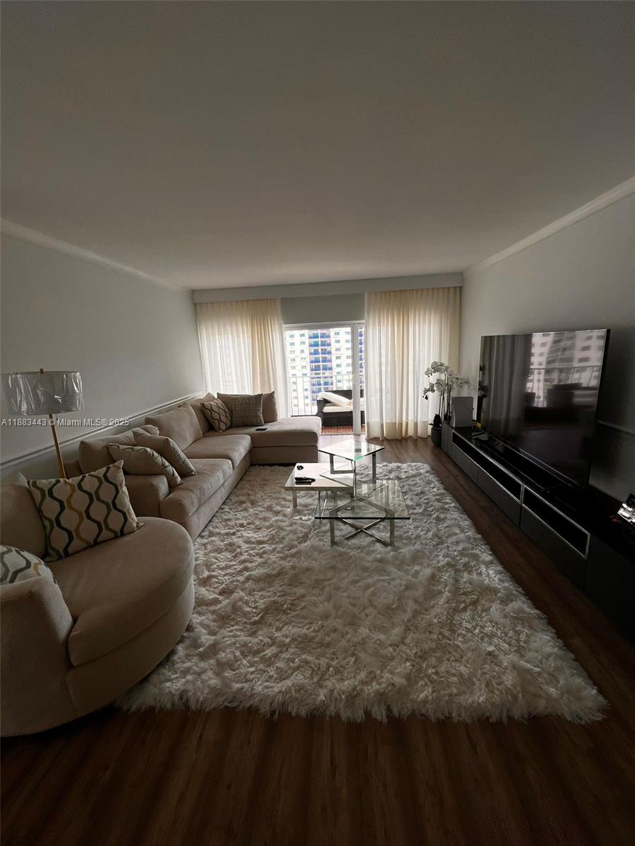 ARLEN HOUSE WEST CONDO - Residential Lease