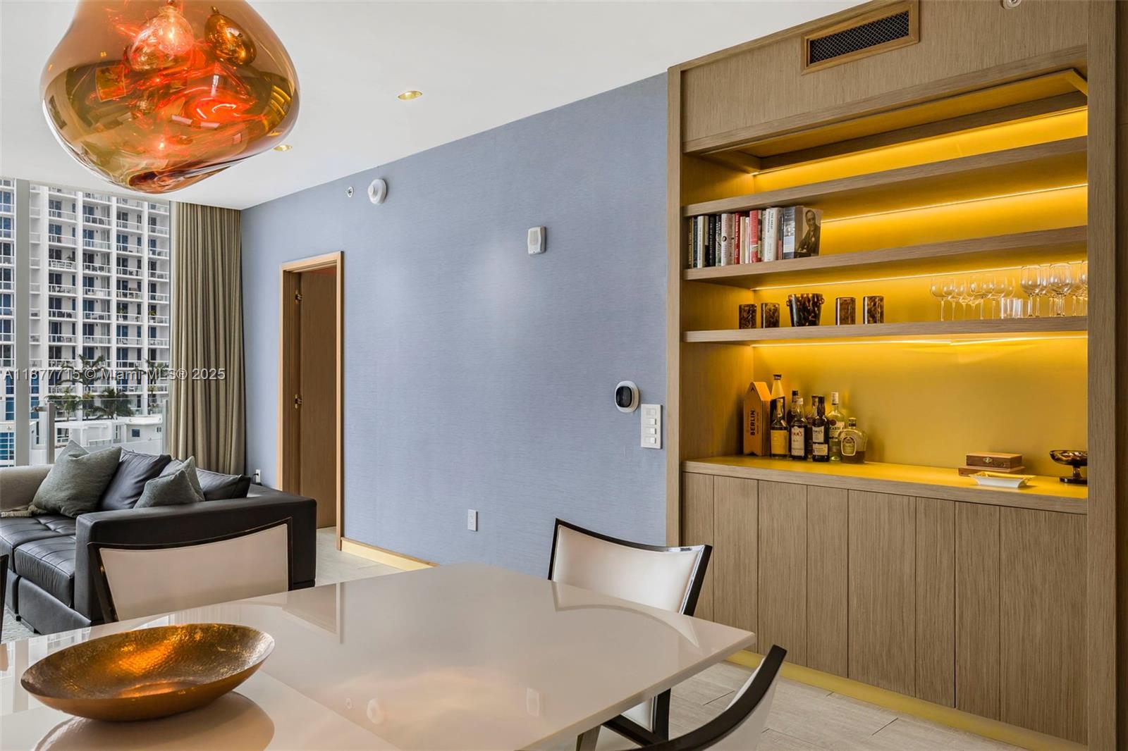 ONE OCEAN CONDO - Residential