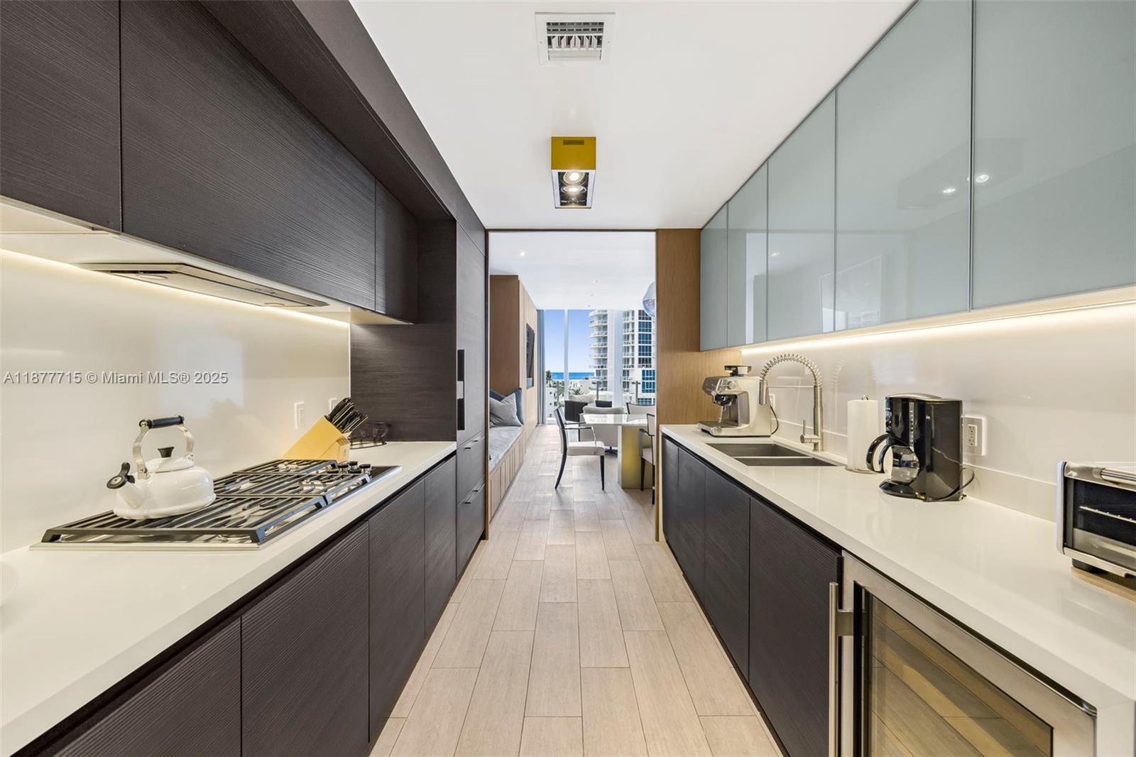 ONE OCEAN CONDO - Residential