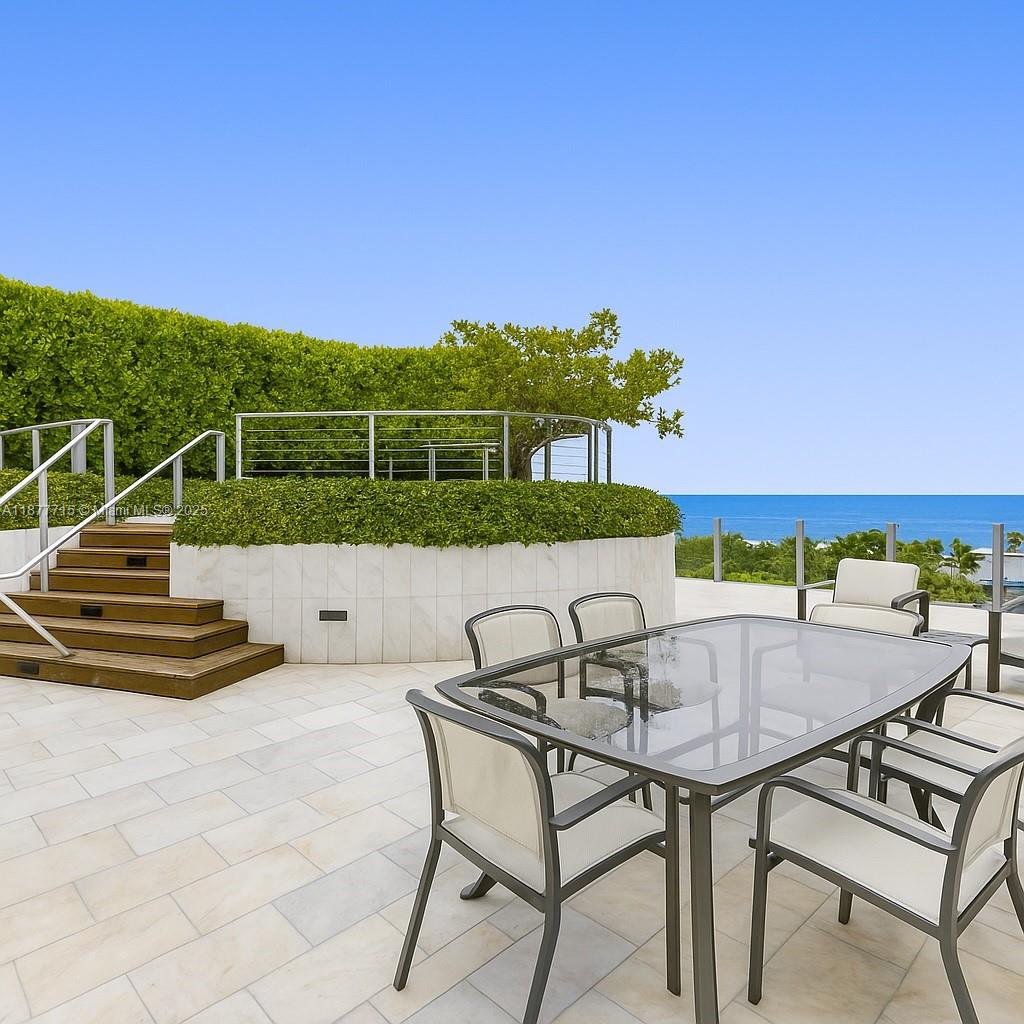 ONE OCEAN CONDO - Residential