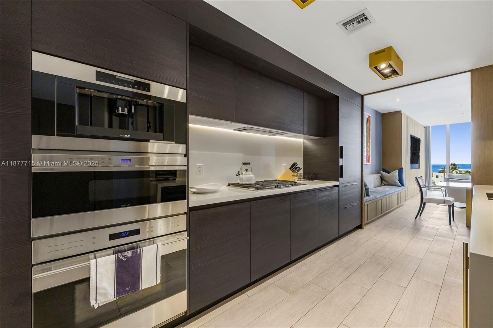 ONE OCEAN CONDO - Residential