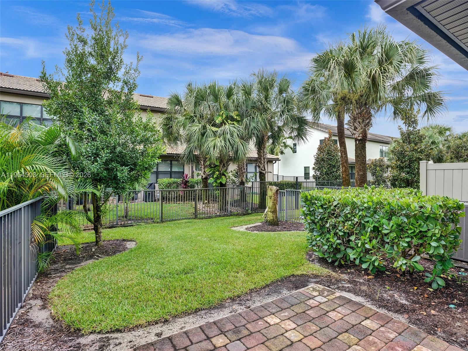 FIELDS AT GULFSTREAM POLO - Residential Lease