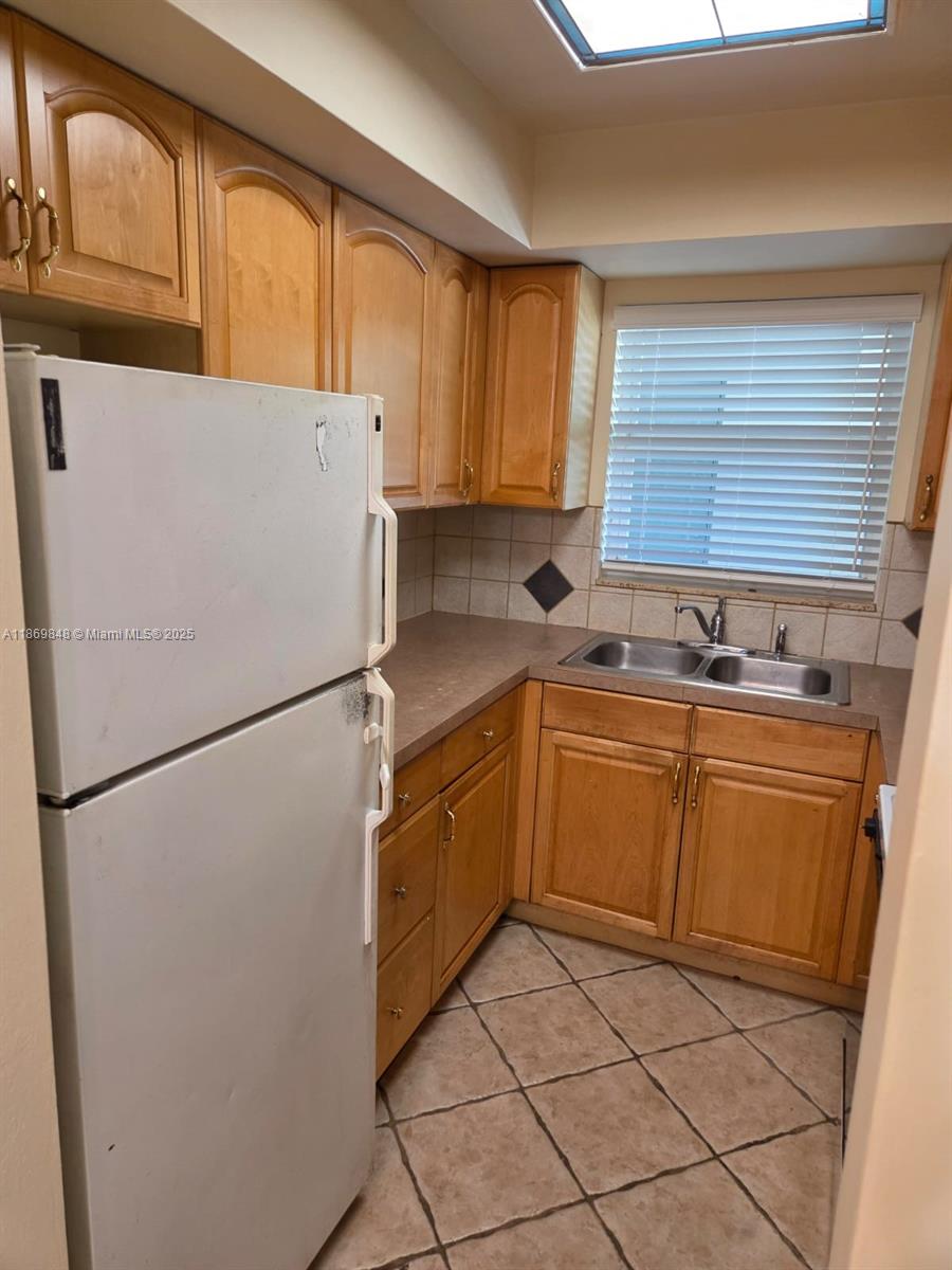 ASTOR CONDO NO 2 - Residential Lease