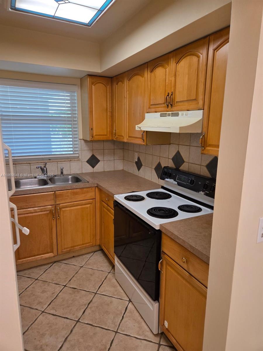 ASTOR CONDO NO 2 - Residential Lease