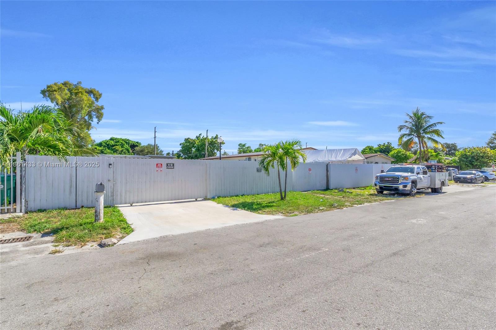 2930 NW 90th St