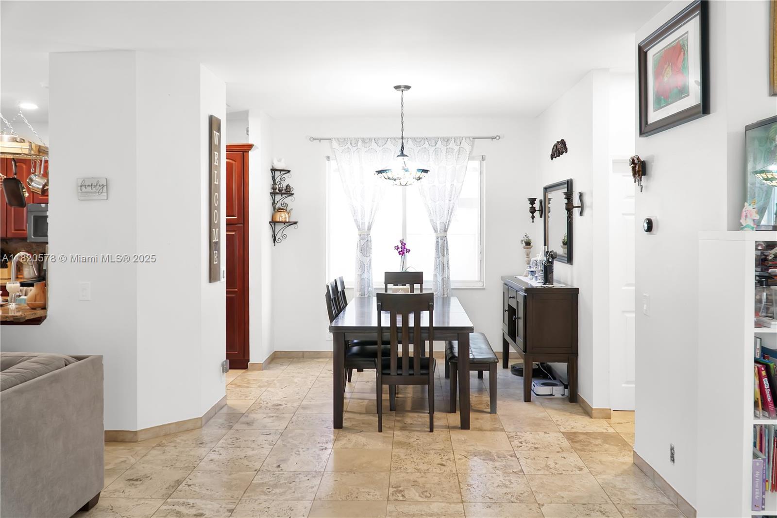 SECTORS 3 & 4 BOUNDARY PL - Residential Lease