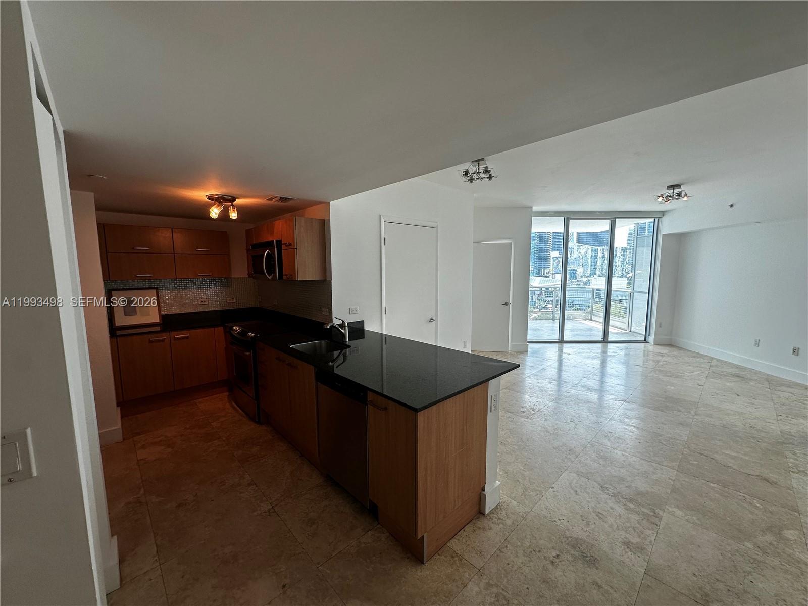 WIND CONDO - Residential Lease
