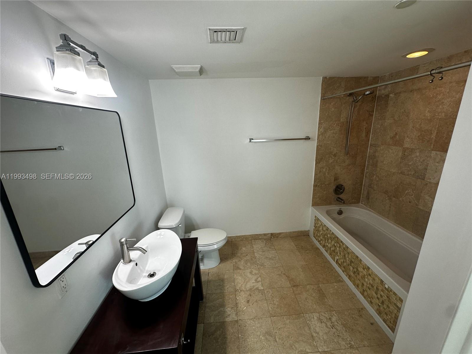 WIND CONDO - Residential Lease