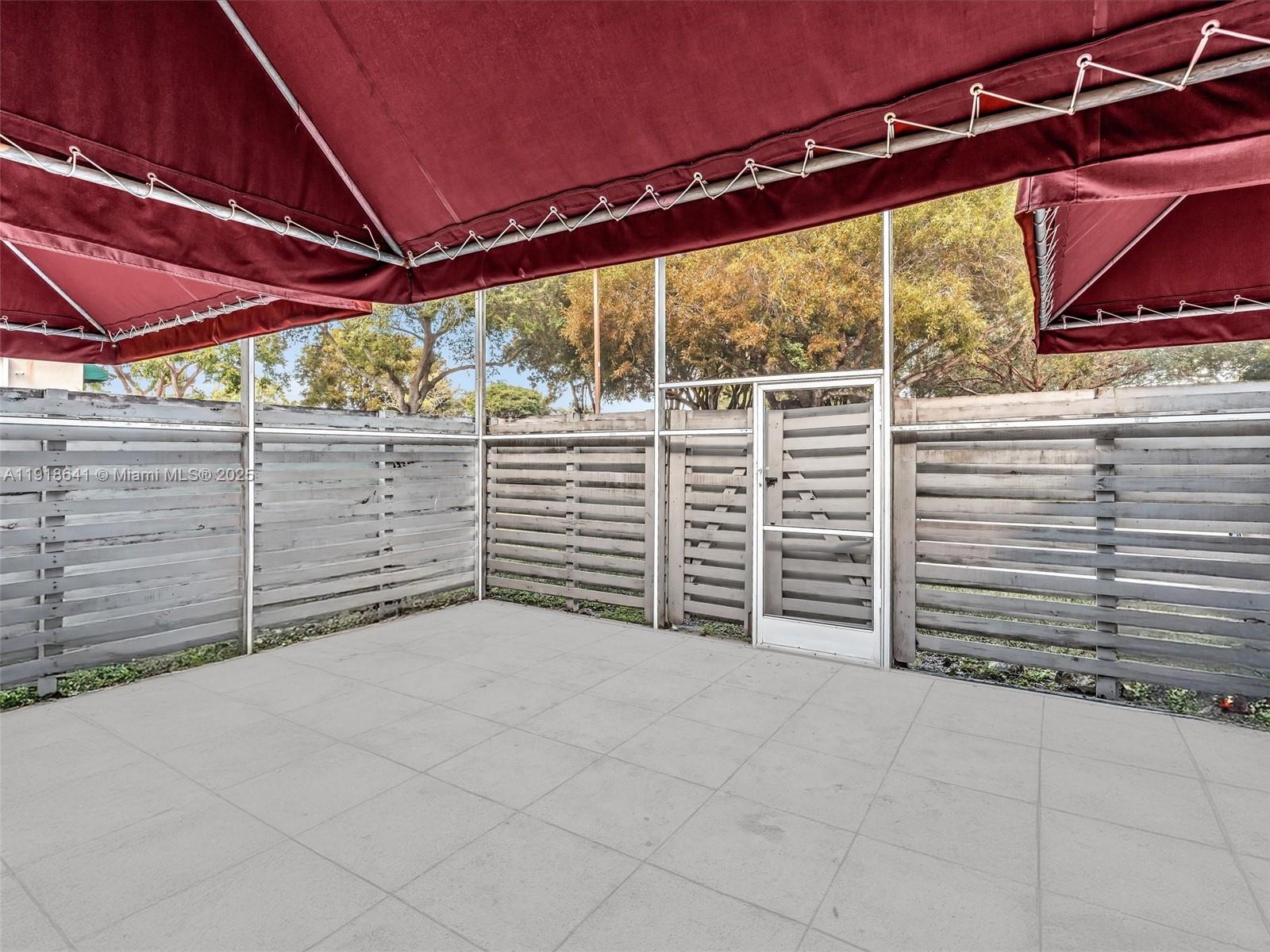 KENDALL CENTER - Residential