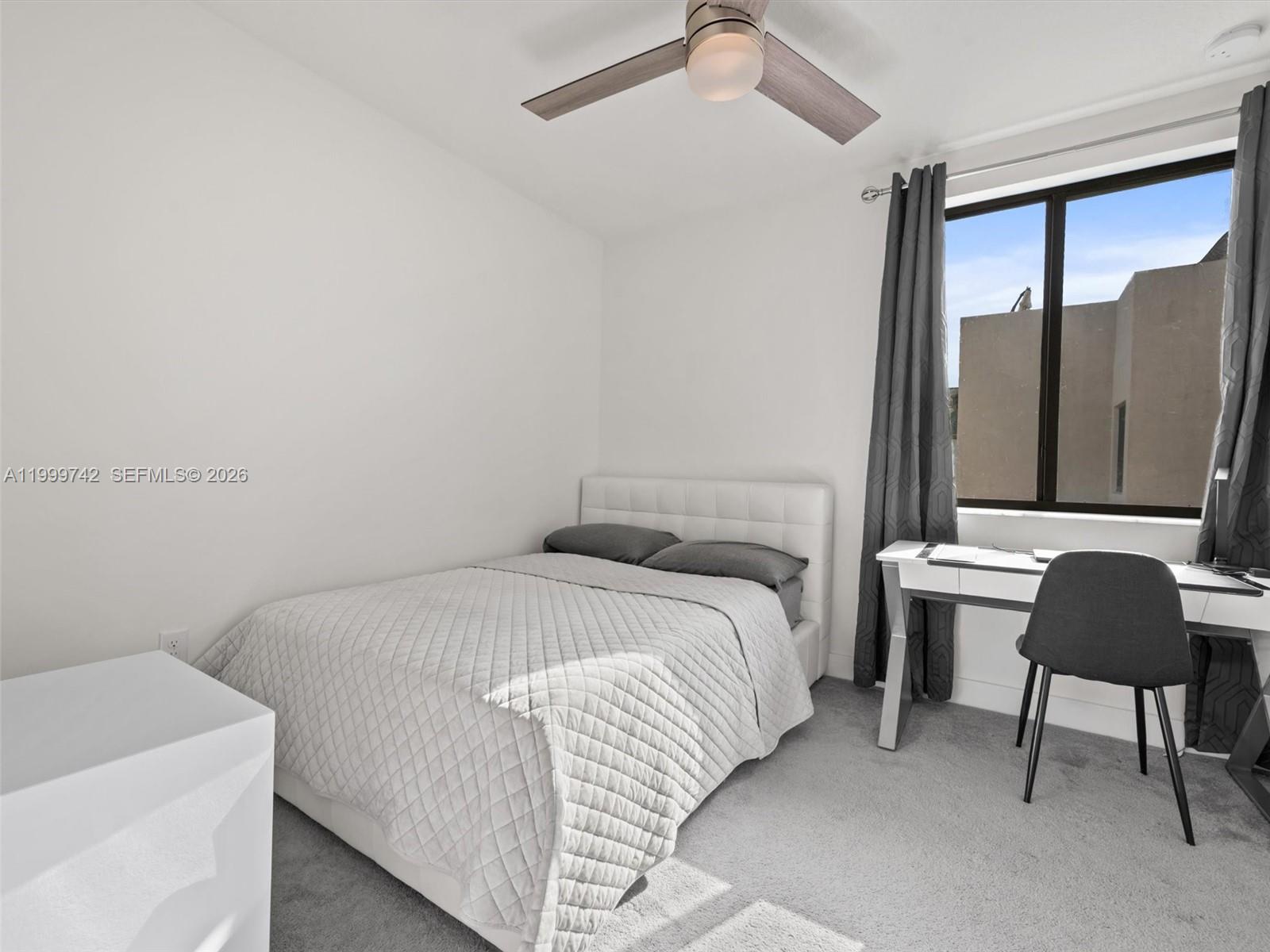 DOWNTOWN DORAL SOUTH PHAS - Residential Lease