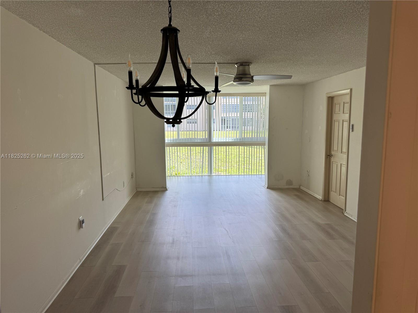 8020 N Sunrise Lakes Dr 112, Sunrise, FL, 33322/$143,400 4 8020 N Sunrise Lakes Dr 112