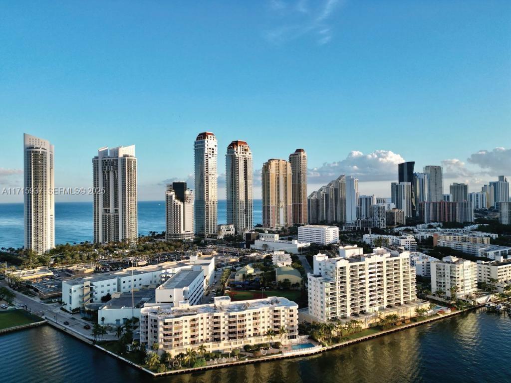 NORTH BISCAYNE BEACH AMEN - Residential