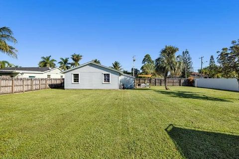 Photo of 17350 SW 302nd St, Homestead, FL 33030 (MLS # A11906748)