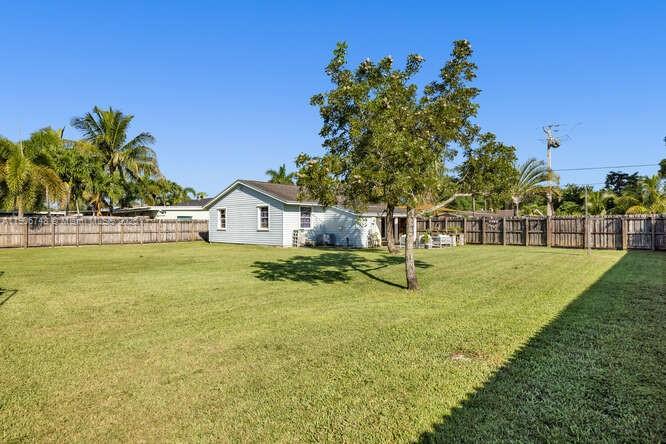 KINGS COURT - Residential