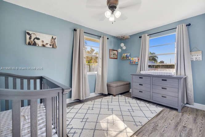 KINGS COURT - Residential