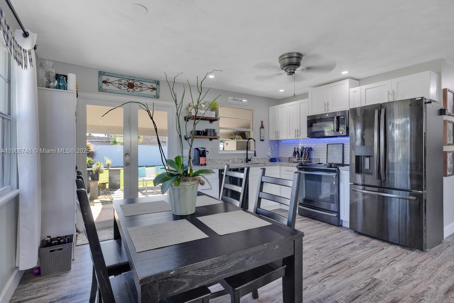 KINGS COURT - Residential