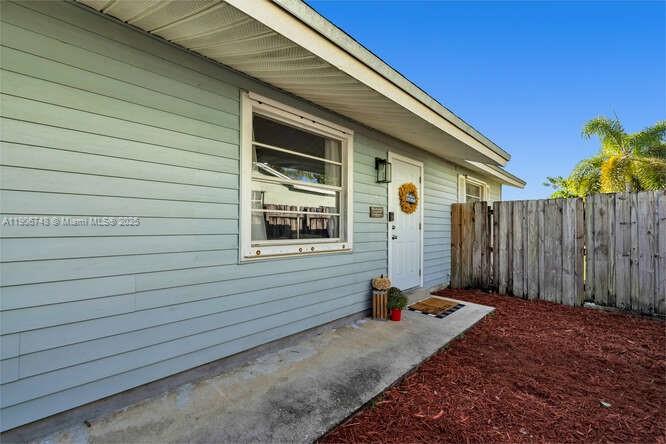 KINGS COURT - Residential