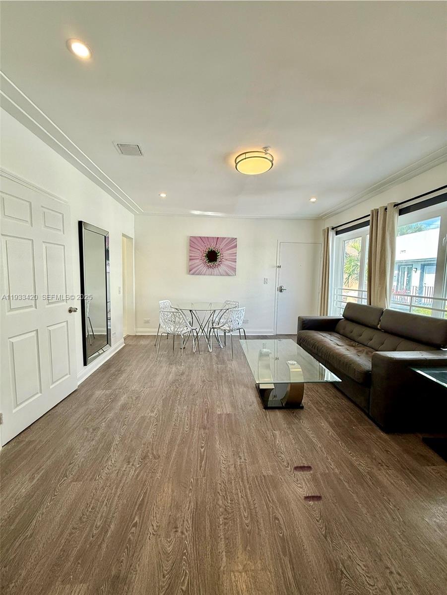 LINCOLN SUB - Residential Lease