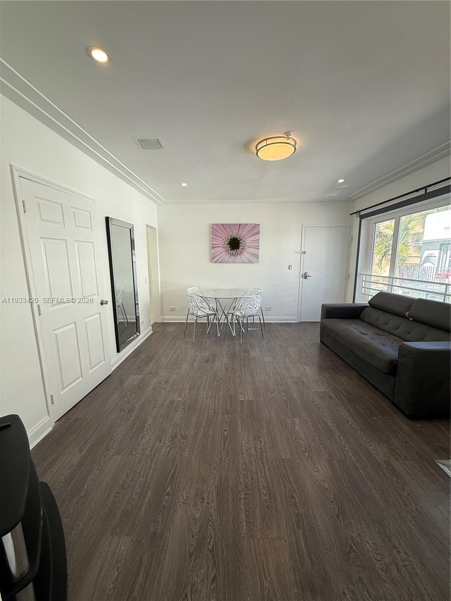 1538 Jefferson Ave 6