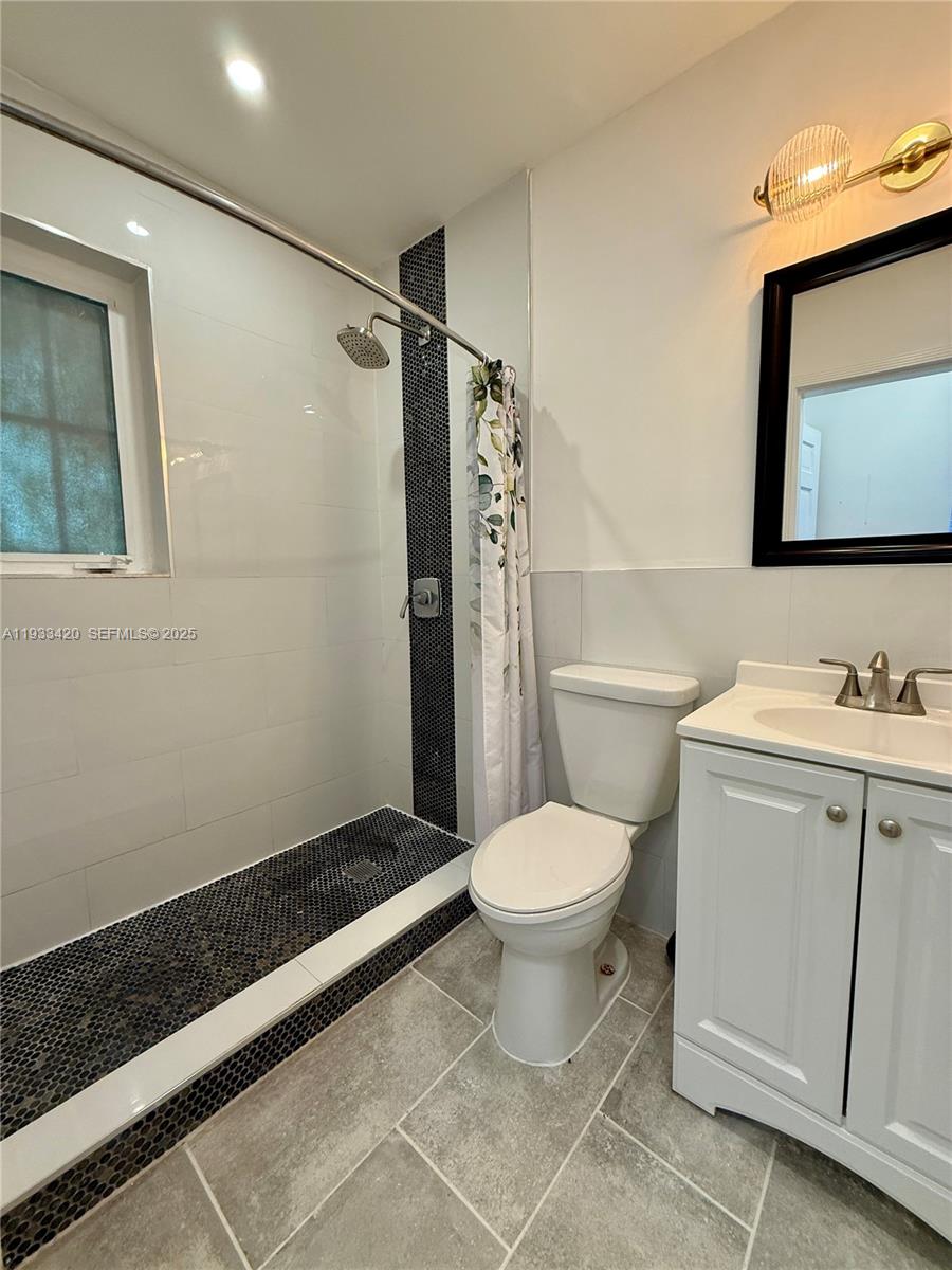 LINCOLN SUB - Residential Lease