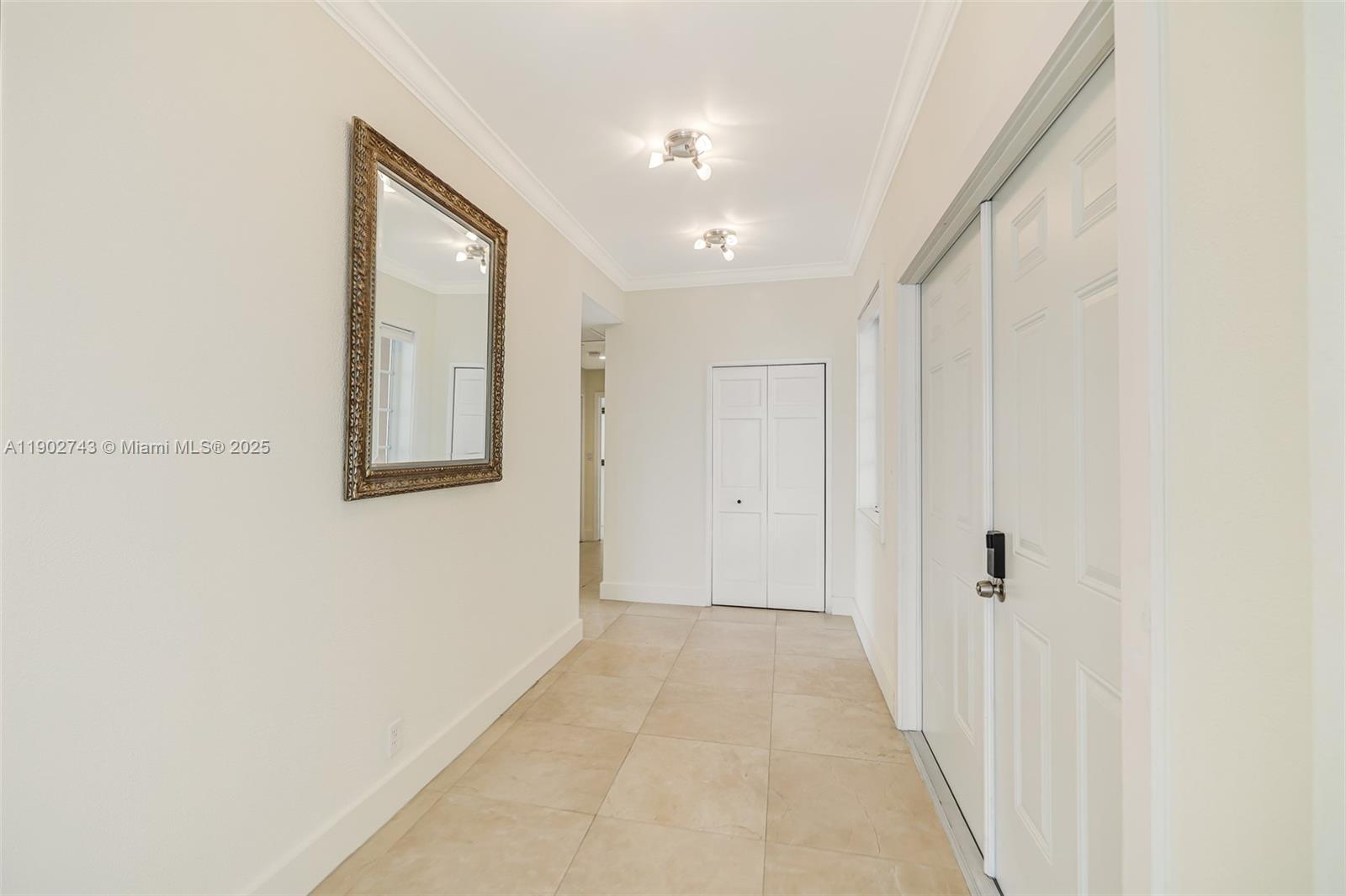 SEASIDE CONDO - Residential