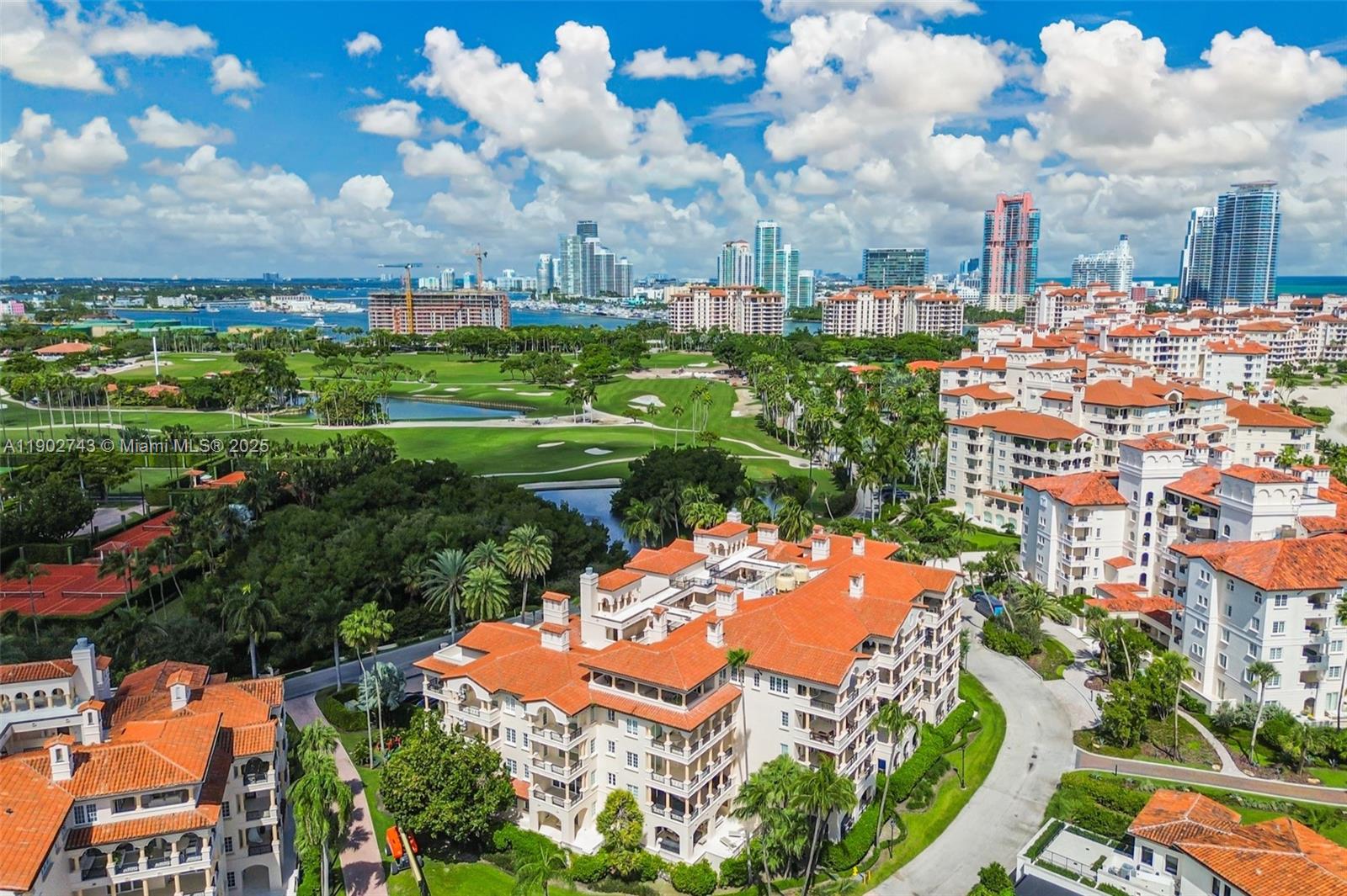 SEASIDE CONDO - Residential