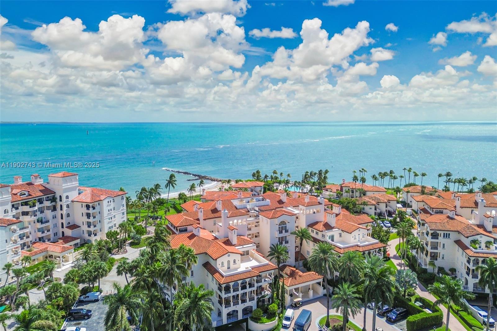 SEASIDE CONDO - Residential