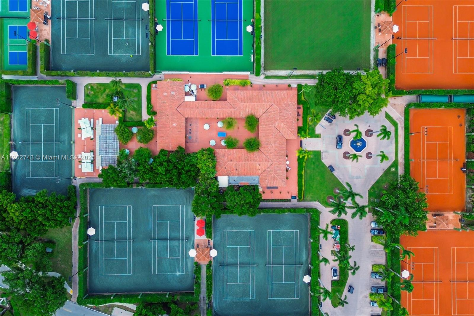 SEASIDE CONDO - Residential