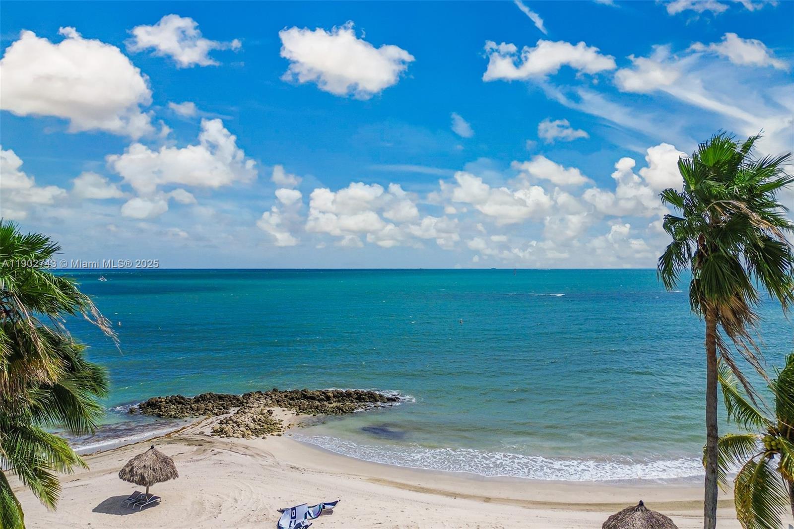 SEASIDE CONDO - Residential