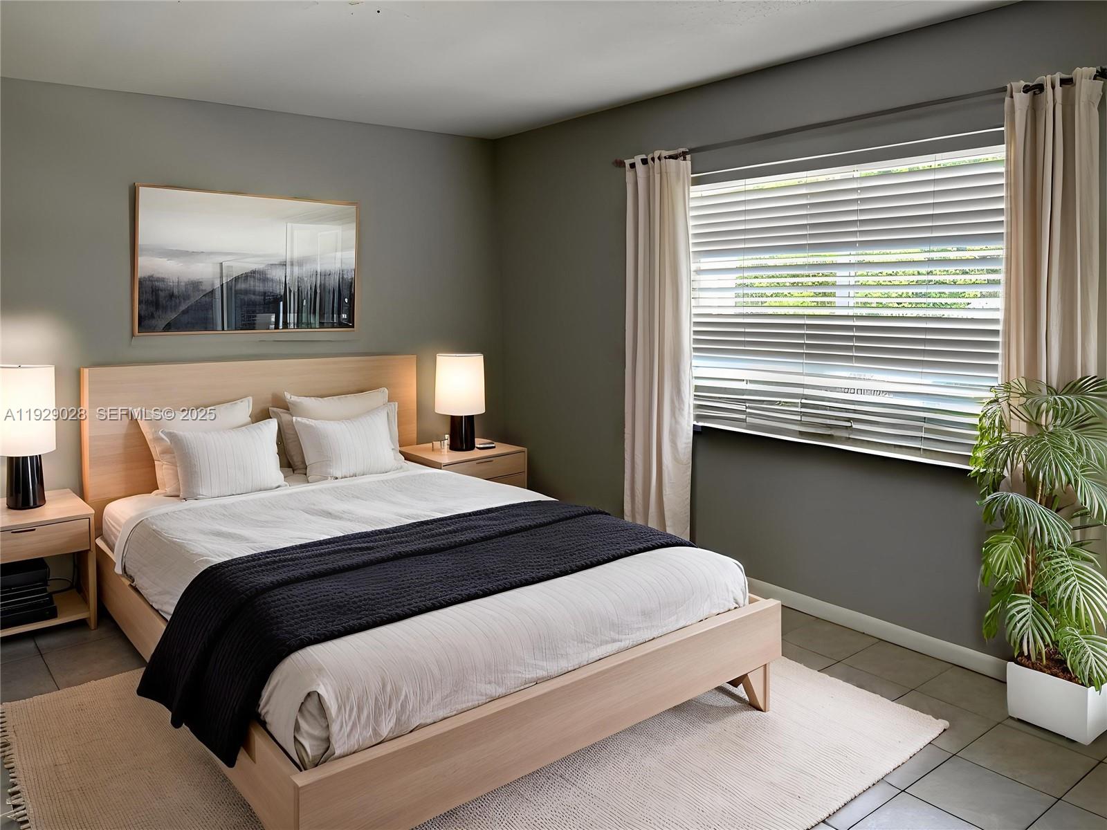 LAUDERDALE - Residential Lease