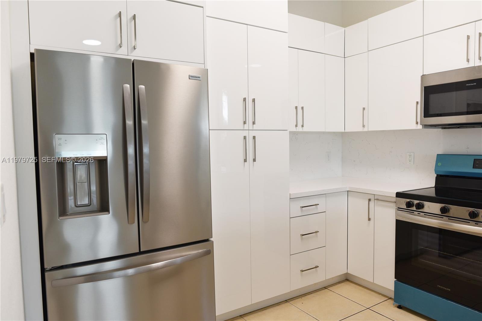 BAYWINDS OF ABACO - Residential