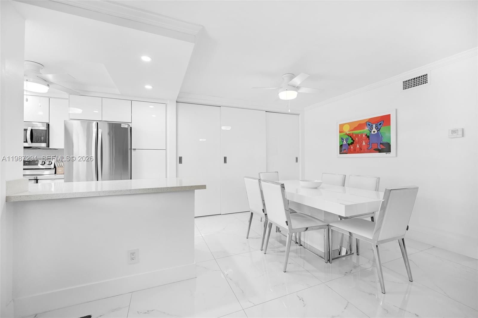 CASA PARADISO CO-OP - Residential