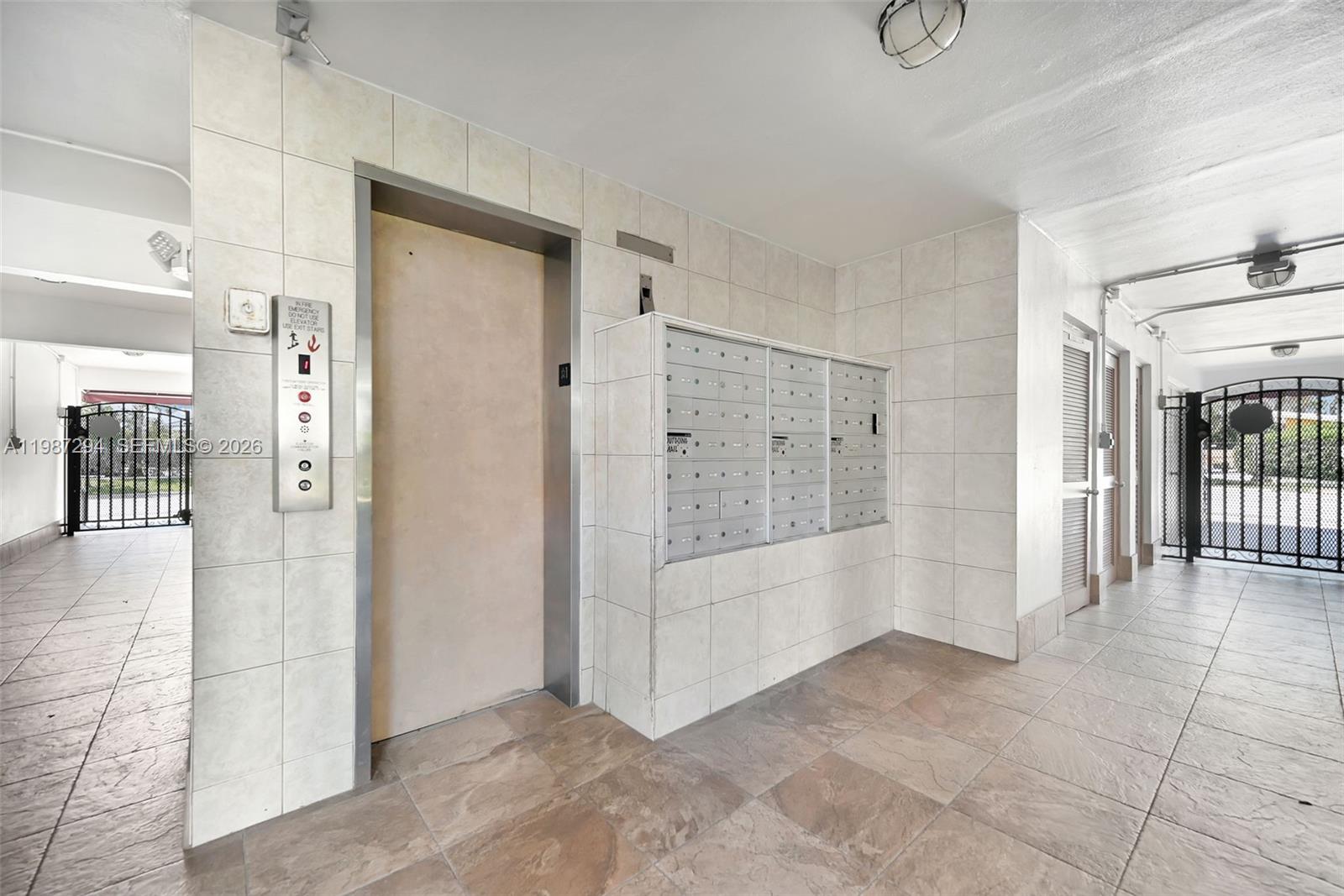 CASA PARADISO CO-OP - Residential