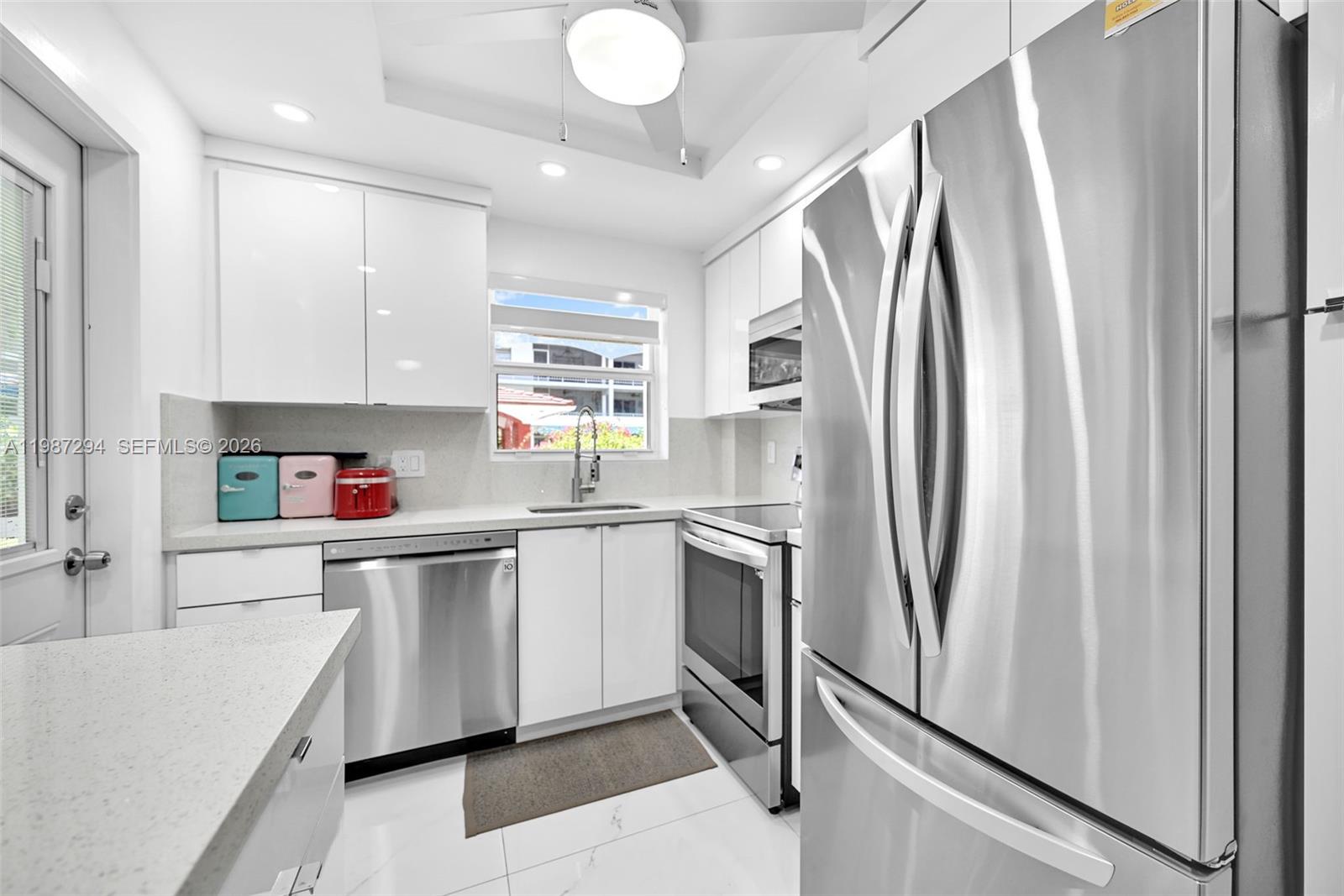 CASA PARADISO CO-OP - Residential