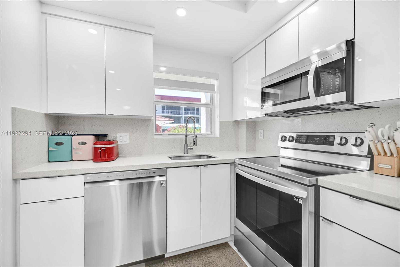 CASA PARADISO CO-OP - Residential