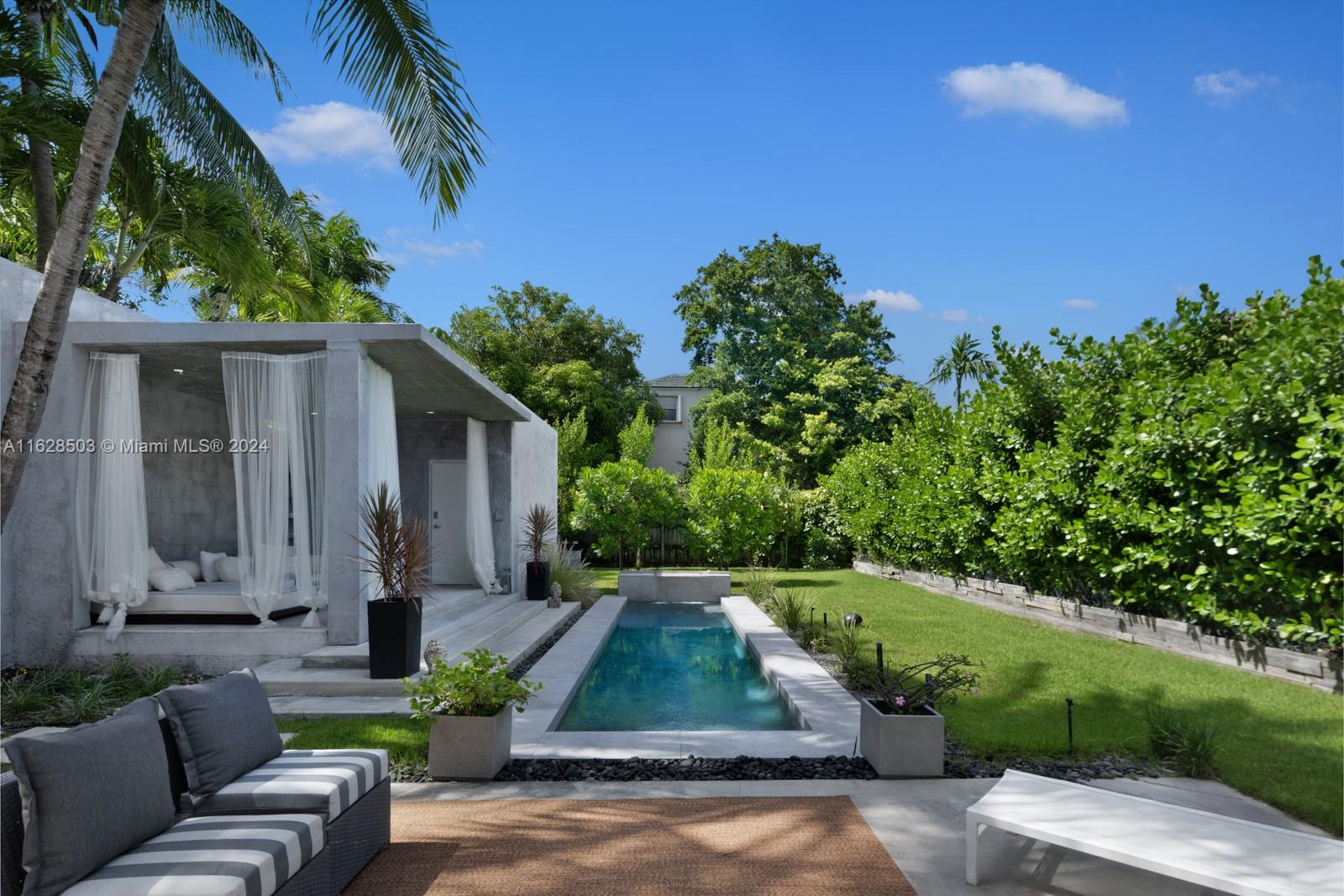 SURPRISE LAKE - Residential