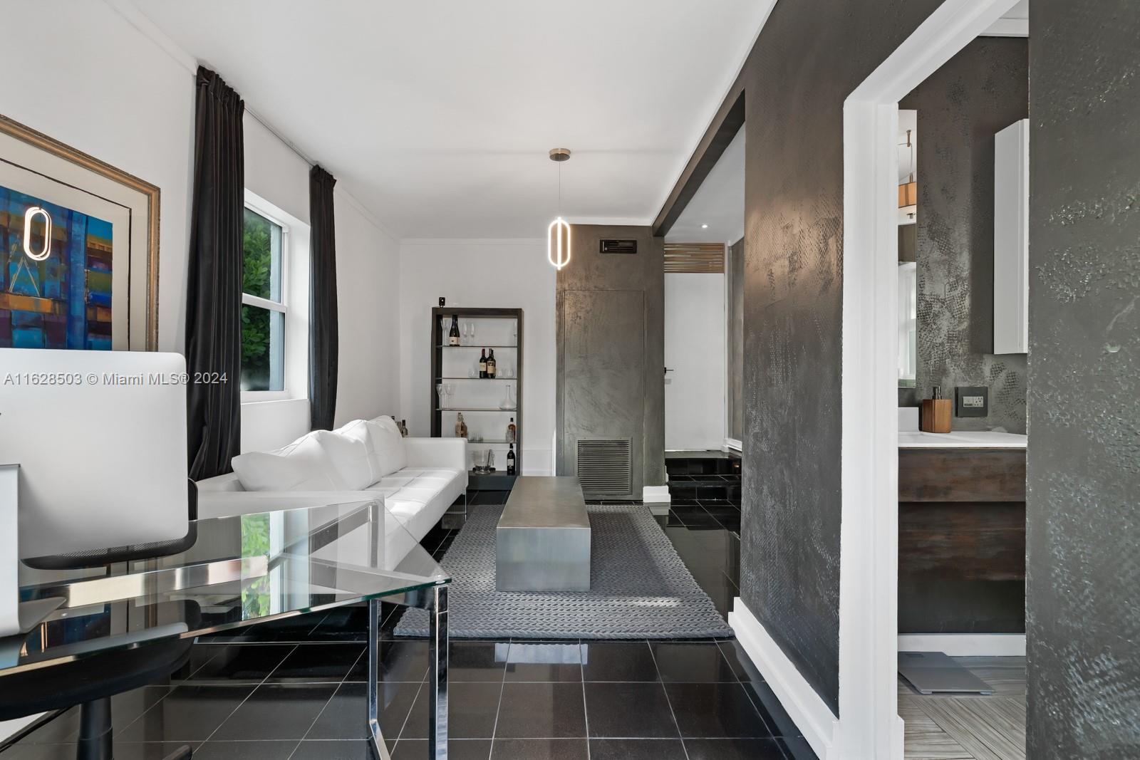 SURPRISE LAKE - Residential