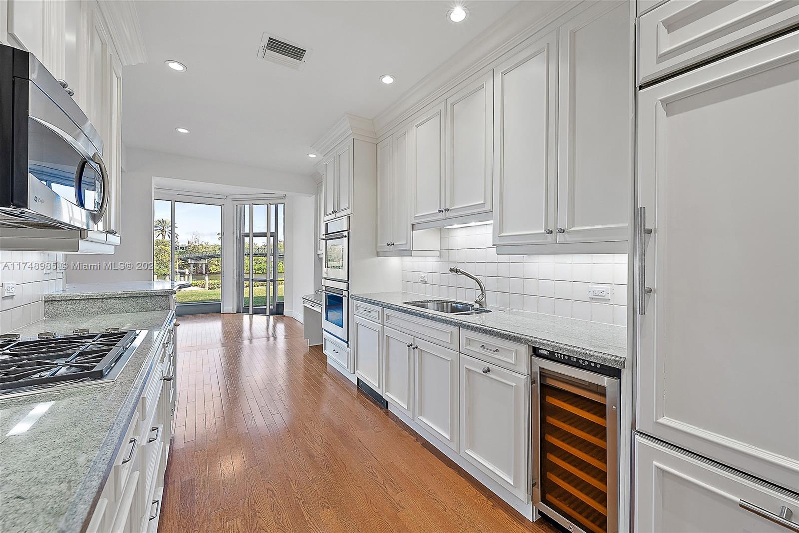 Admirals Cove - Residential