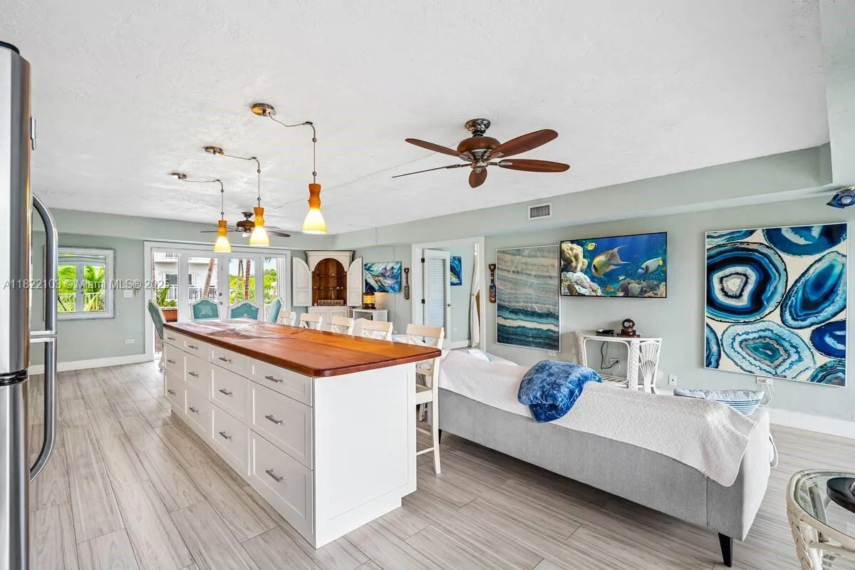 Key Largo, Florida 33037, United States, 4 Bedrooms Bedrooms, ,3 BathroomsBathrooms,Residential,Active,150518