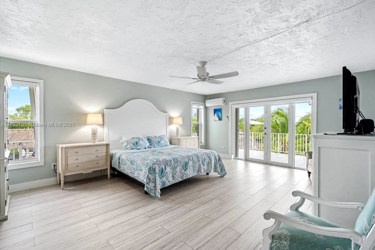 Key Largo, Florida 33037, United States, 4 Bedrooms Bedrooms, ,3 BathroomsBathrooms,Residential,Active,150518