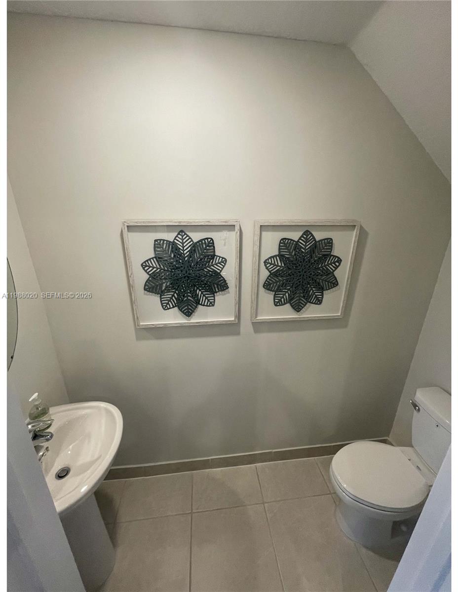 KEYS GATE RESIDENTIAL - Residential Lease