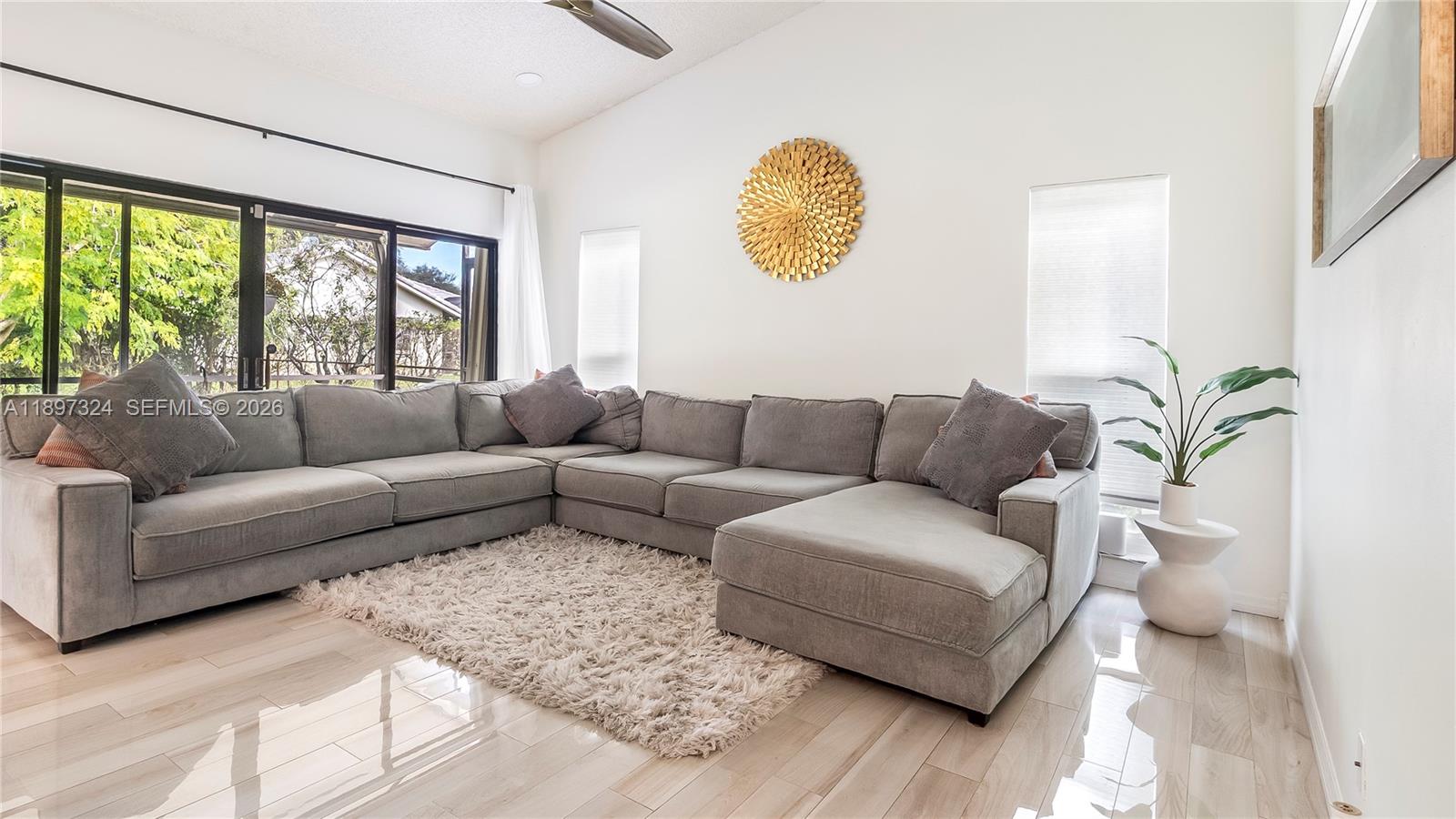 CROSSINGS - Residential