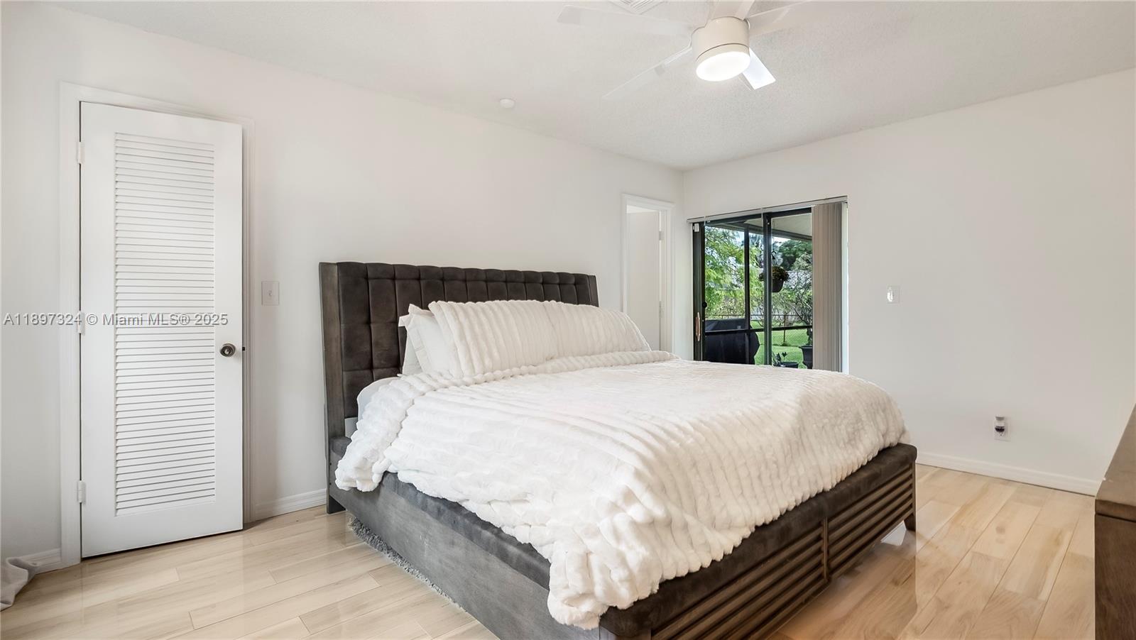 CROSSINGS - Residential