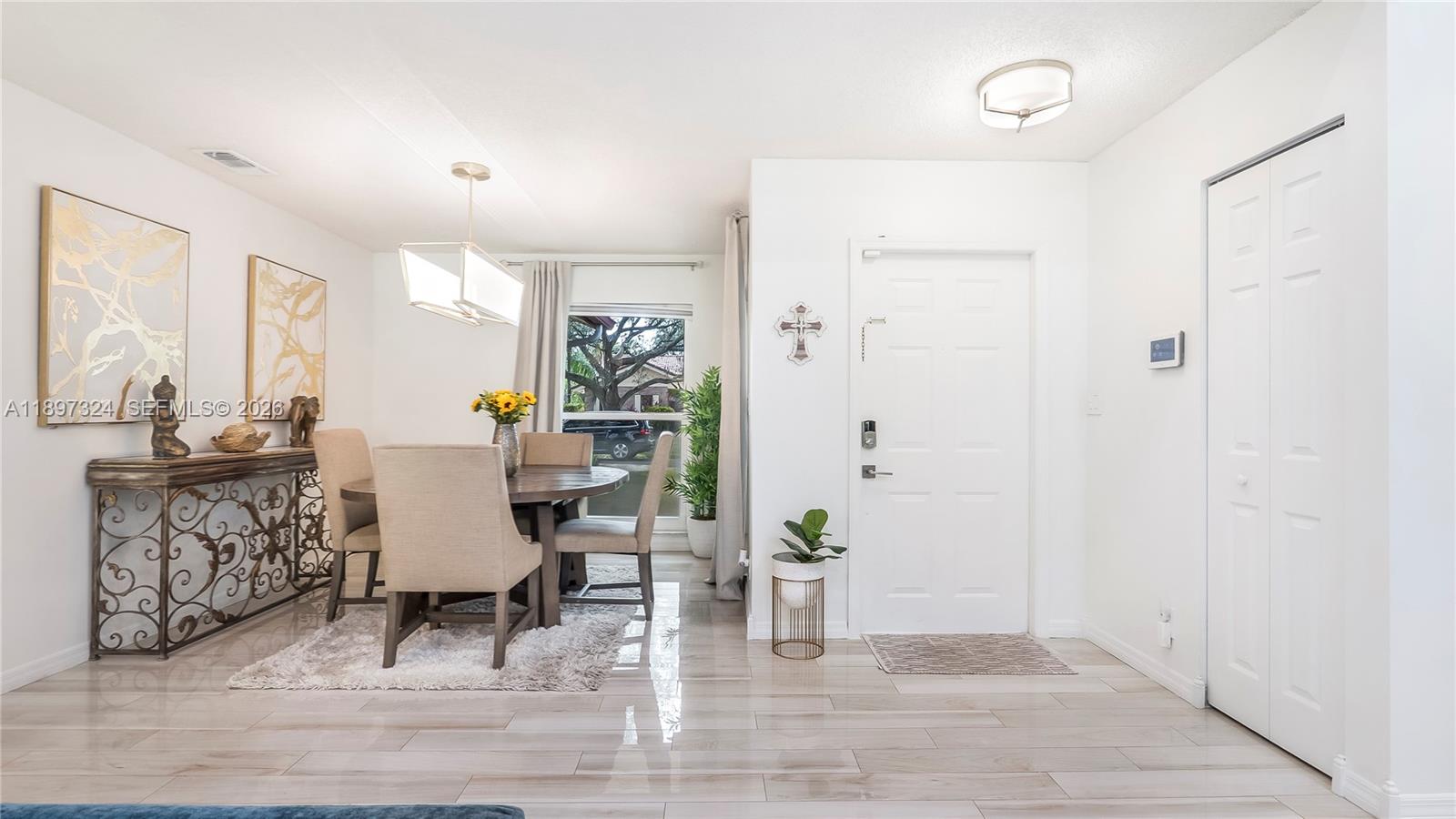 CROSSINGS - Residential