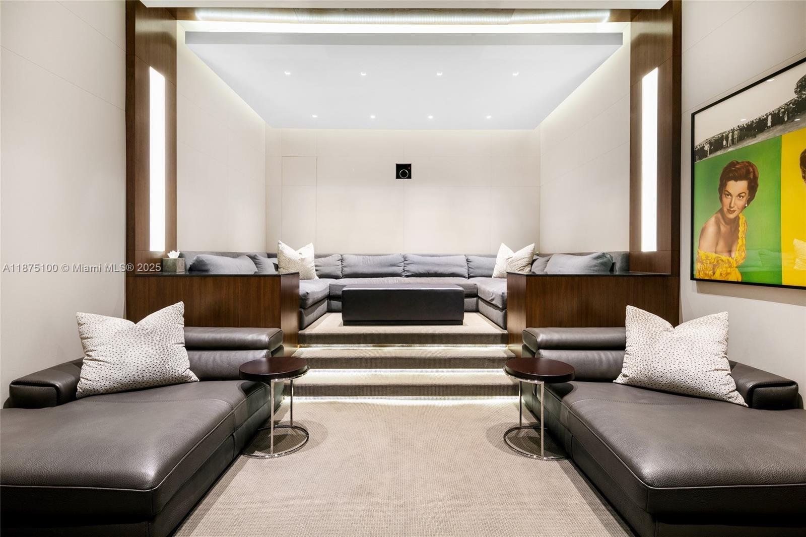 ISLAND ESTATES - Residential